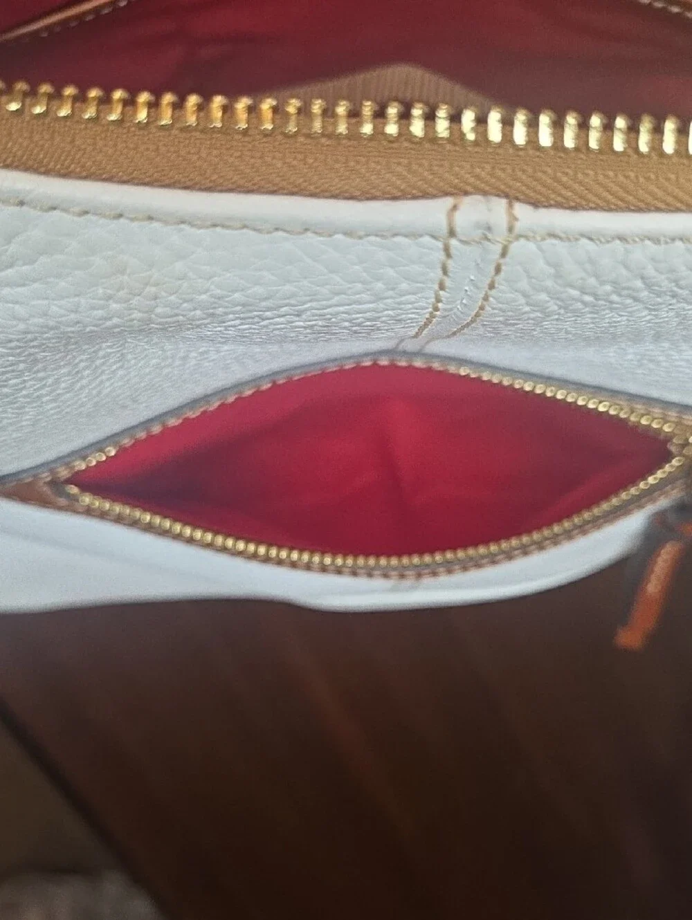 Sale! NWOT Dooney & Bourke White Pebble Leather Shoulder Bag with Brown strap. - Picture 11 of 13